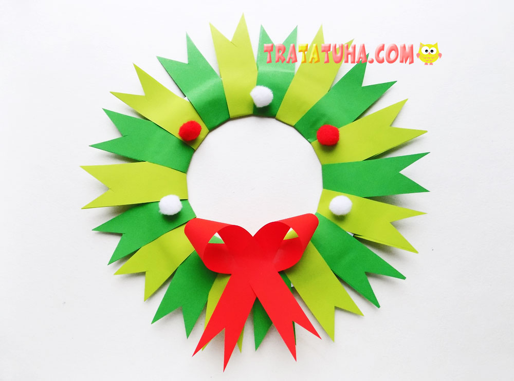 Christmas Paper Plate Wreath
