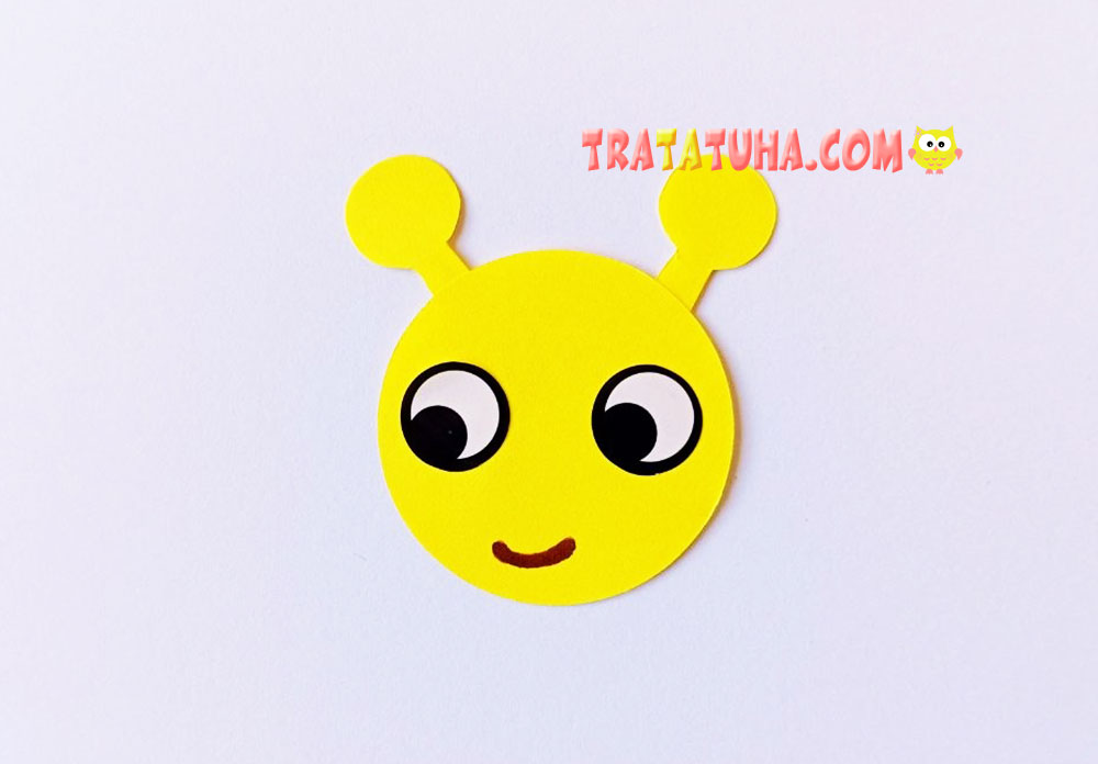 Bee Craft Made from Paper Circles
