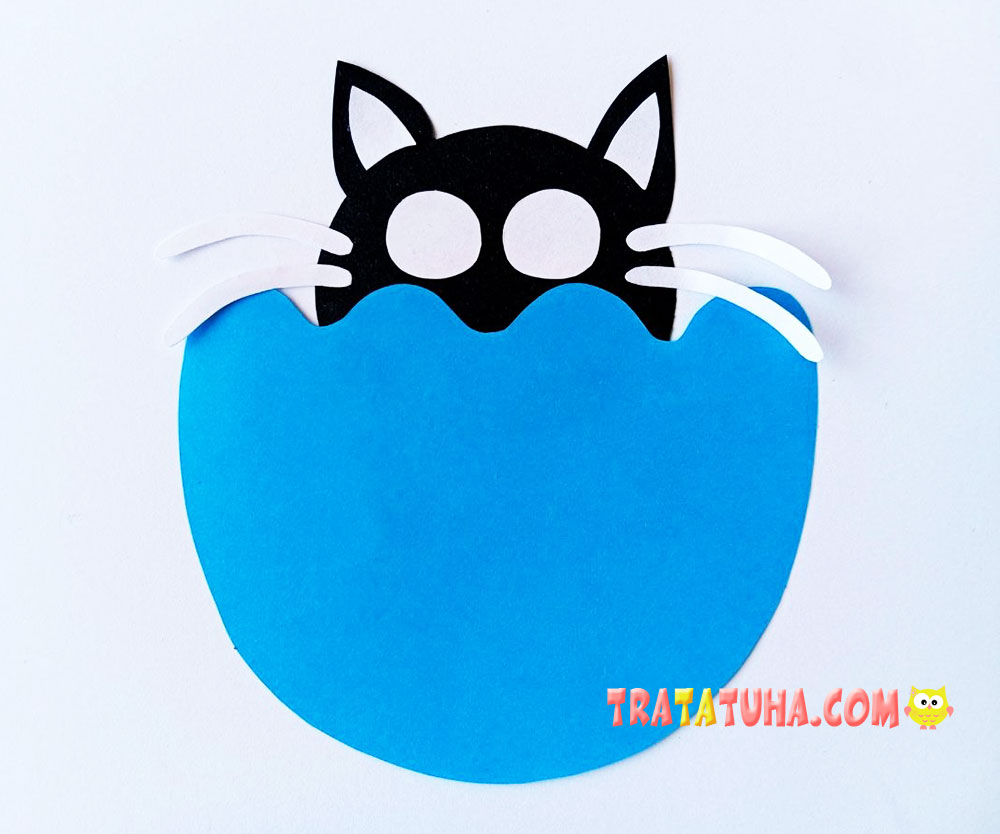 Moving Cat with an Aquarium Paper Craft